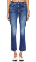 MOTHER The Rascal Ankle Fray in Blue - MÈRE The Rascal Ankle Fray en bleu - MOTHER The Rascal 蓝色脚踝磨损 - MUTTER The Rascal Ankle Fray in Blau - MOTHER The Rascal 앵클 프레이 블루 색상 - MADRE Il mascalzone alla caviglia in blu