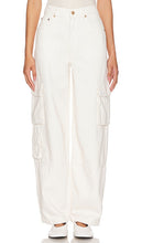 MOTHER The Side Dish Cargo Skimp in White - MOTHER Le plat d'accompagnement Cargo Skimp en blanc - MOTHER 白色配菜货物 Skimp - MOTHER The Side Dish Cargo Skimp in Weiß - MOTHER THE 사이드 디쉬 카고 스킵프 화이트 색상 - MADRE Il contorno Cargo Skimp in bianco