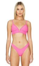 Maaji Reversible Parade Bikini Top in Pink - Haut de bikini réversible Parade Maaji en rose - Maaji 粉色双面 Parade 比基尼上衣 - Wendbares Parade-Bikinioberteil von Maaji in Rosa - Maaji 리버서블 퍼레이드 비키니 탑 - Top bikini sfilata reversibile Maaji in rosa