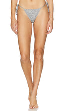 Maaji Sunshiny Bikini Bottom in Metallic Silver - Bas de bikini Maaji Sunshine en argent métallisé - Maaji Sunshine 金属银色比基尼泳裤 - Maaji Sunshiny Bikinihose in Metallic-Silber - Maaji Sunshiny 비키니 하의 - Slip bikini Maaji Sunshiny in argento metallizzato