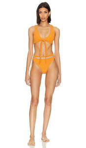 Maiyo Melody Bikini Set in Orange - Ensemble de bikini Maiyo Melody en orange - 橙色 Maiyo Melody 比基尼套装 - Maiyo Melody Bikini-Set in Orange - Maiyo Melody 비키니 세트 오렌지 색상 - Set bikini Maiyo Melody in arancione