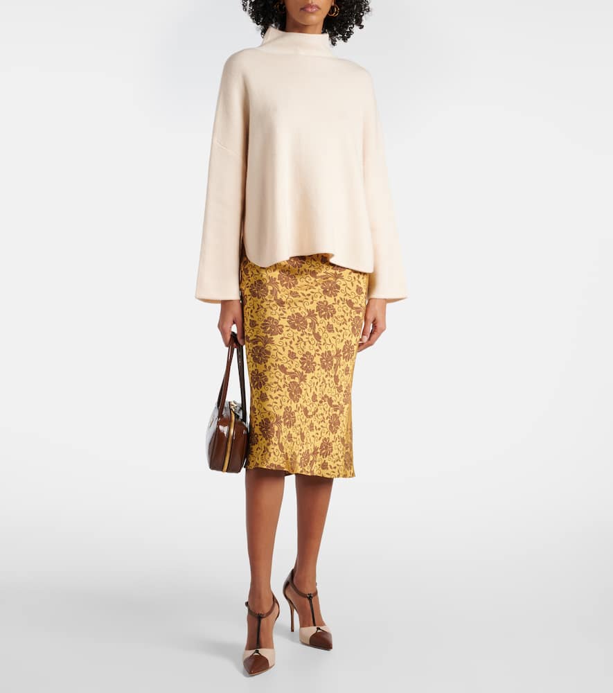 Manolo Blahnik Assala leather pumps
