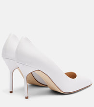 Manolo Blahnik BB 90 leather pumps