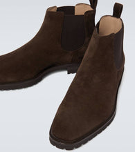 Manolo Blahnik Brompton suede Chelsea boots