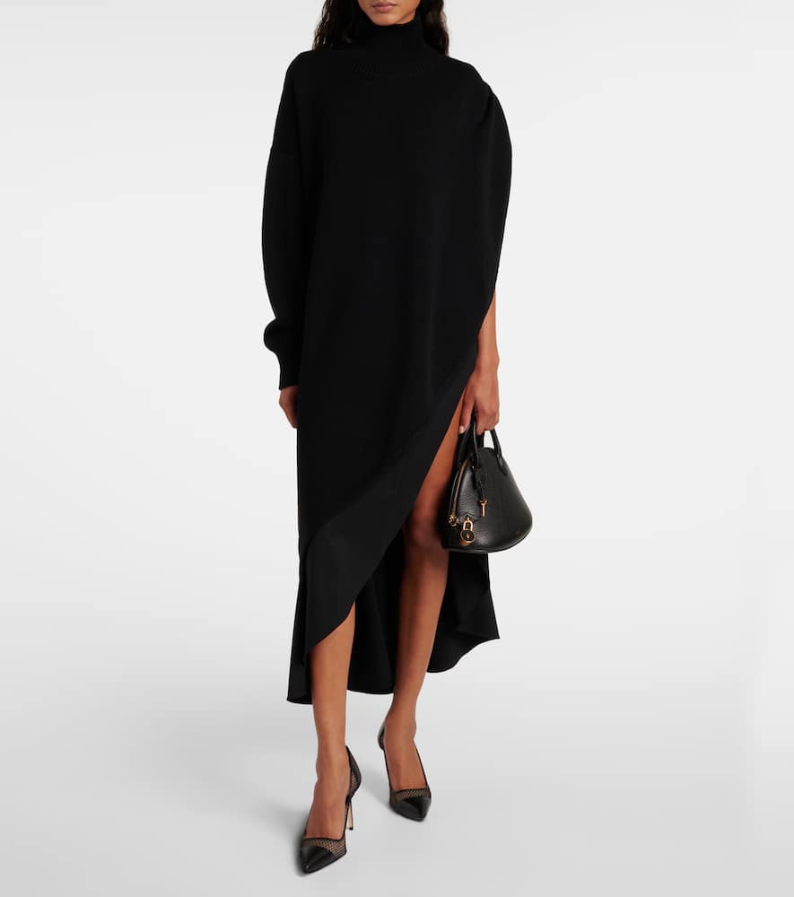 Manolo Blahnik Capcour 90 pumps