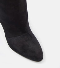 Manolo Blahnik Gardahi 105 suede knee-high boots