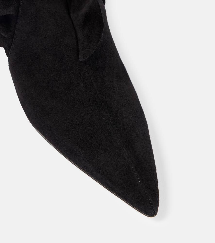 Manolo Blahnik Pompa ruffled suede ankle boots