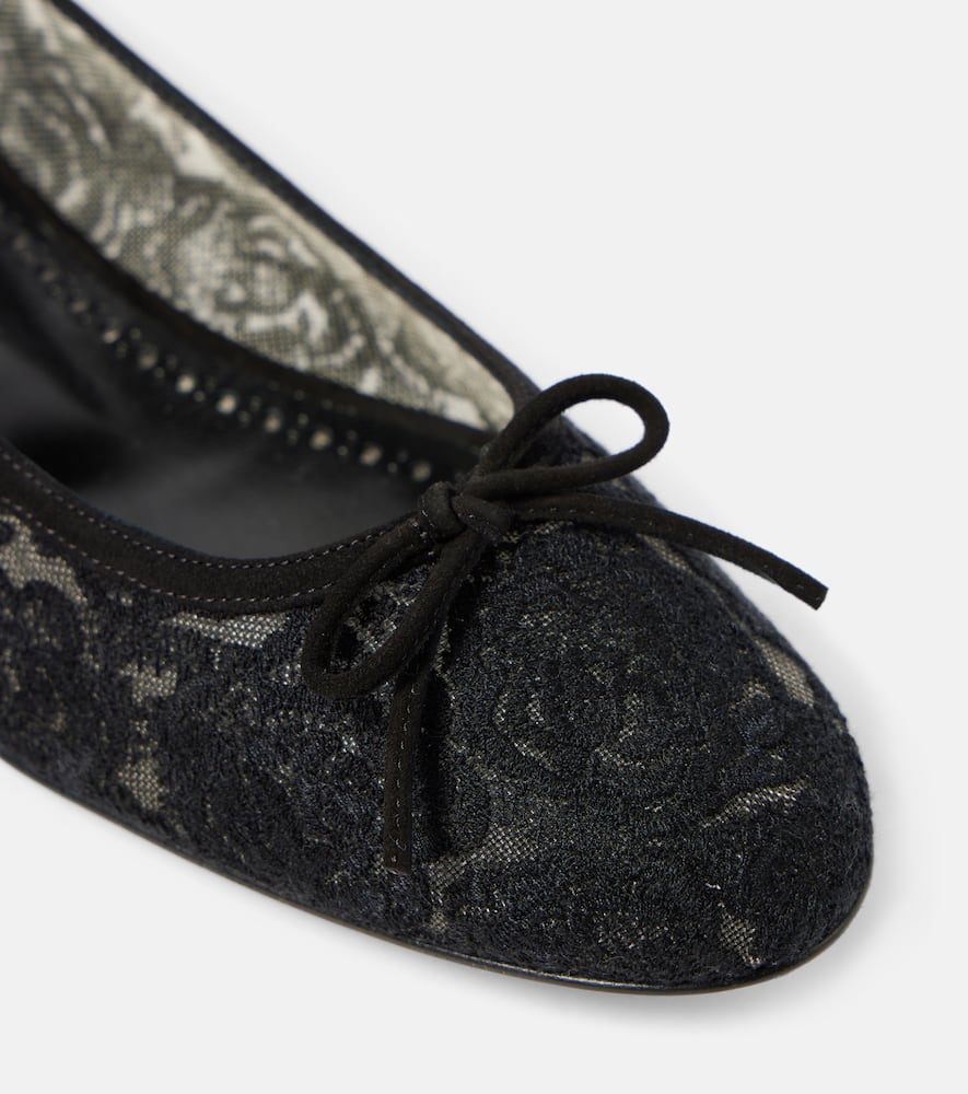 Manolo Blahnik Verizzo floral lace ballet flats