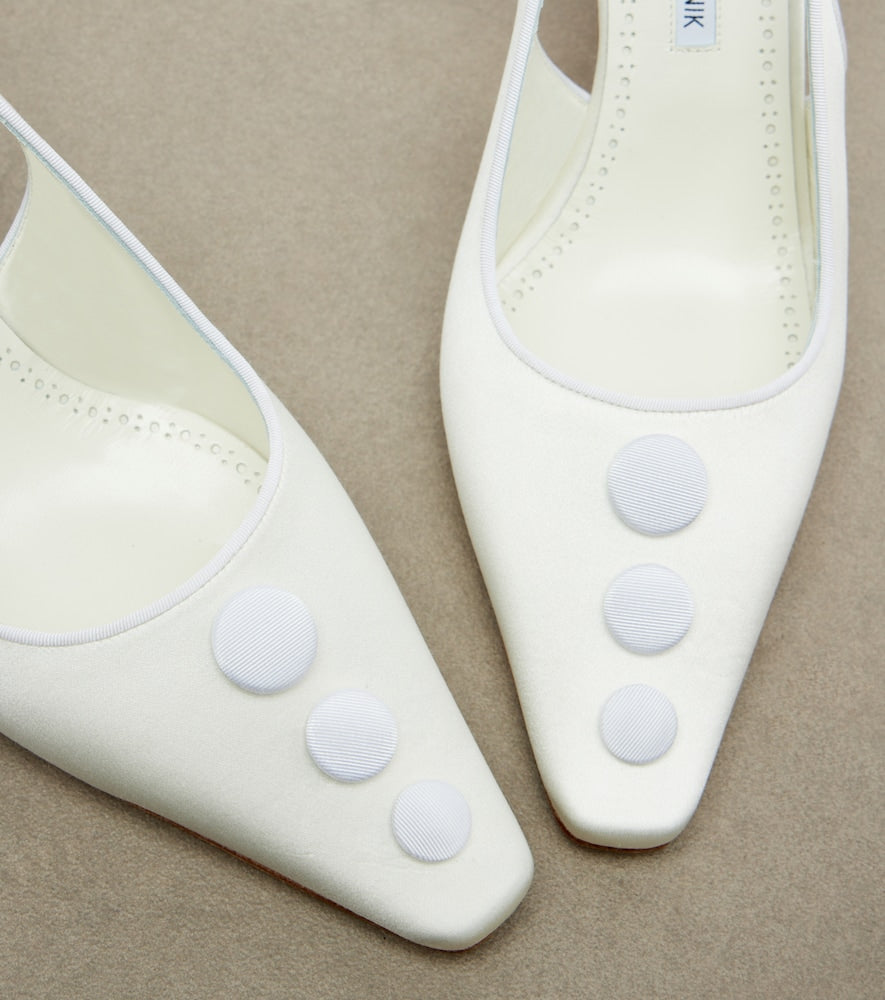 Manolo Blahnik Alexa satin slingback pumps - White High-Heel Pumps