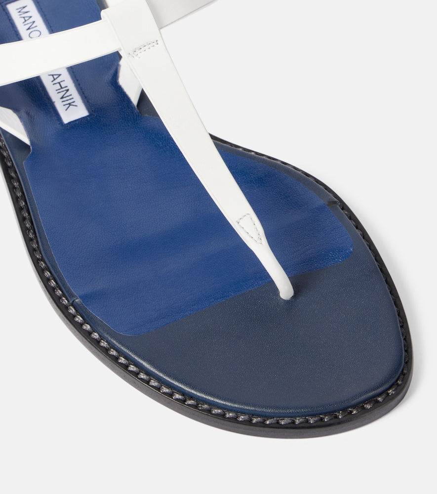 Manolo Blahnik Hata leather thong sandals in White - Flat Sandals