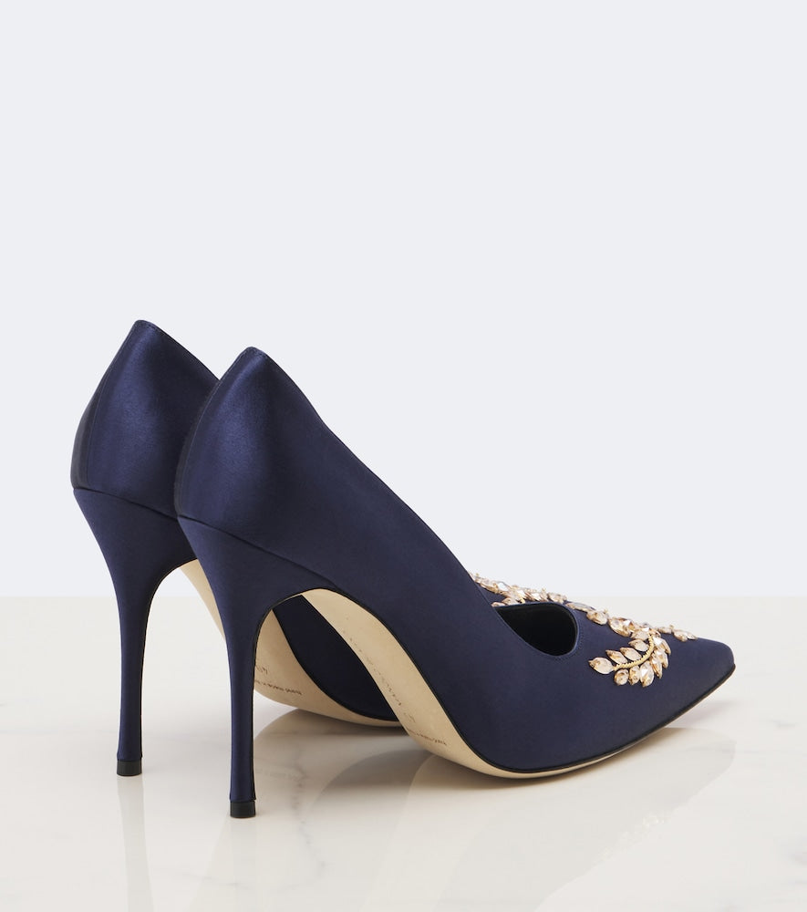 Blue Manolo Blahnik Pasadis embellished satin pumps - High-Heel Pumps