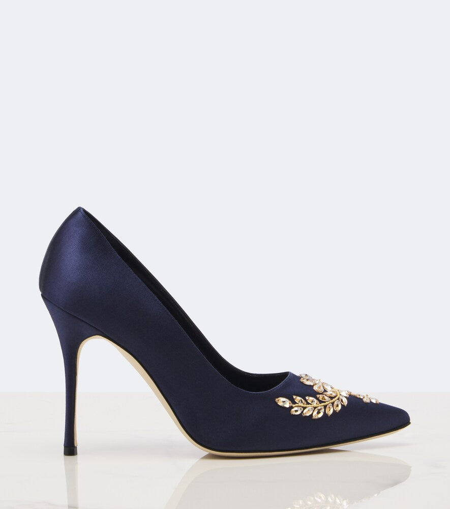 Blue Manolo Blahnik Pasadis embellished satin pumps - High-Heel Pumps
