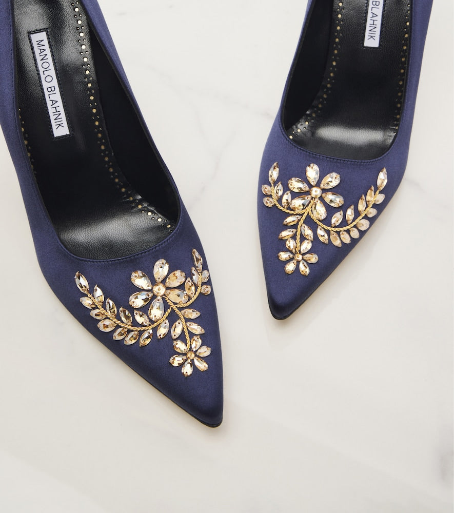 Blue Manolo Blahnik Pasadis embellished satin pumps - High-Heel Pumps