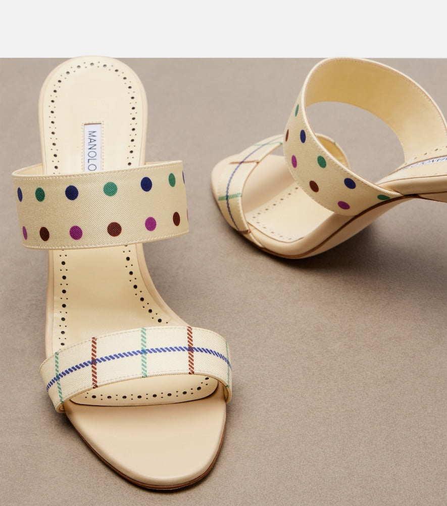 Manolo Blahnik Ralotapla printed satin mules in Beige - Heeled Sandals