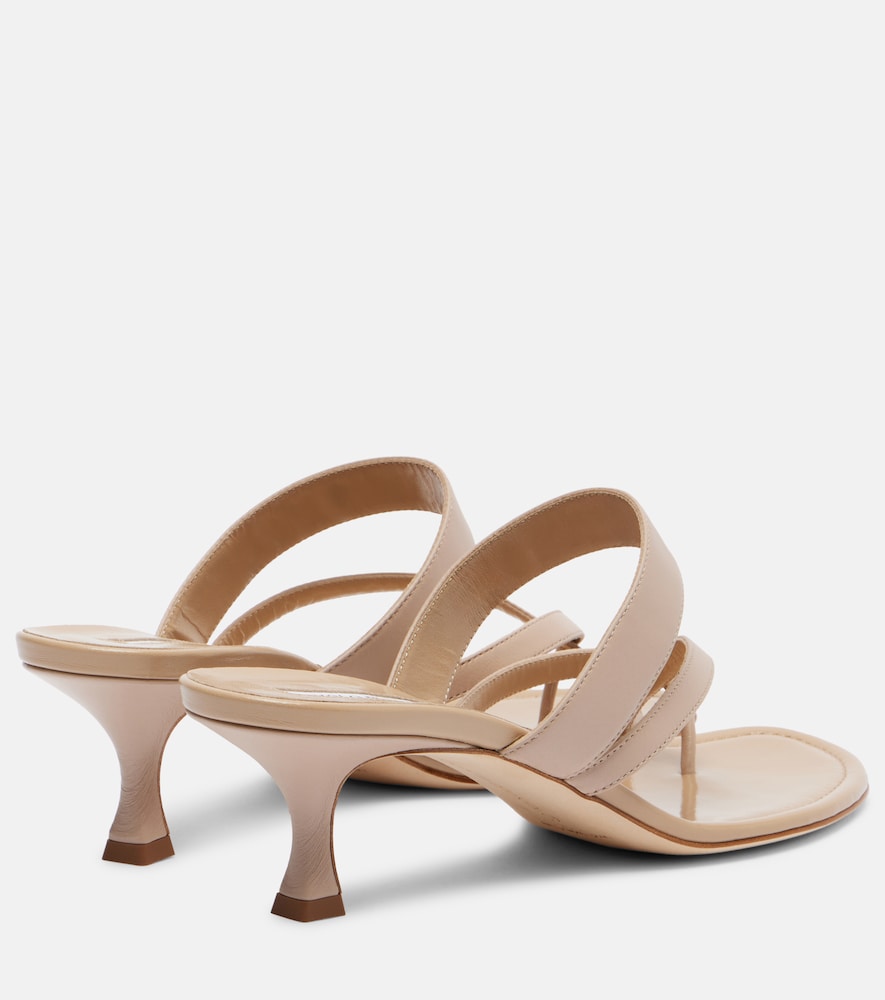Manolo Blahnik Susa 50 leather thong sandals (Beige) - Mid Heel Sandals