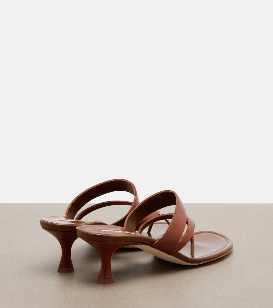 Manolo Blahnik Susa leather thong sandals (Brown) - Heeled Sandals