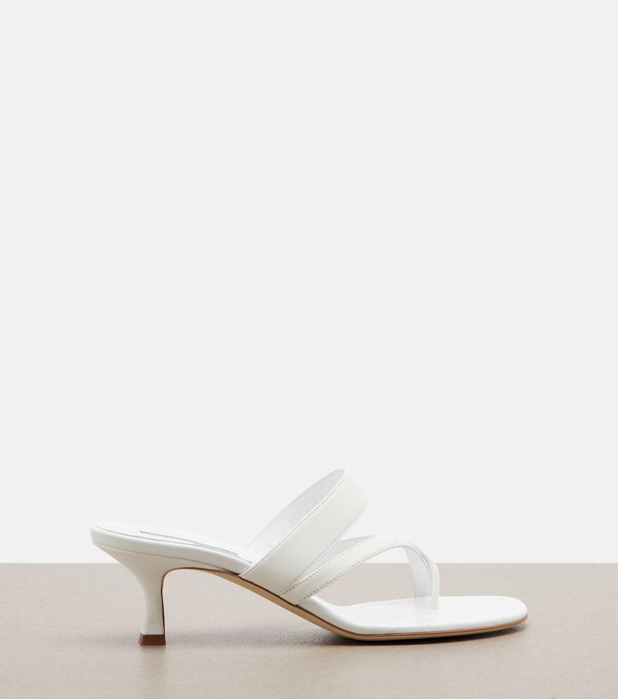 White Manolo Blahnik Susa leather thong sandals - Heeled Sandals