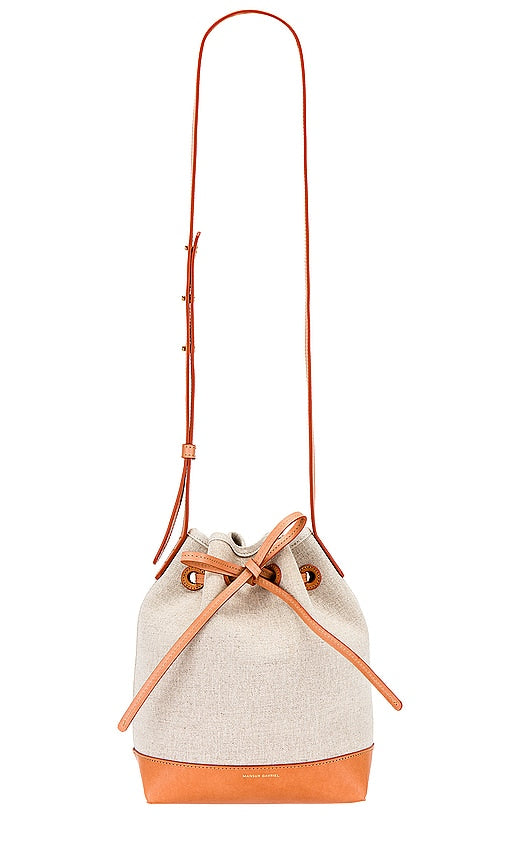 Mansur Gavriel Mini Bucket Bag in Neutral - Mansur Gavriel - Mini sac seau - Neutre - Mansur Gavriel 中性色迷你水桶包 - Mansur Gavriel Mini-Beuteltasche in Neutral - Mansur Gavriel 미니 버킷백 뉴트럴 색상 - Mini borsa a secchiello Mansur Gavriel in colore neutro