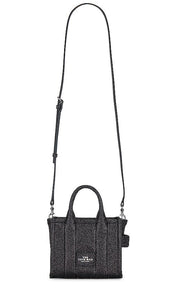 Marc Jacobs The Galactic Glitter Crossbody Tote Bag in Black - Marc Jacobs Sac fourre-tout à bandoulière The Galactic Glitter en noir - Marc Jacobs 黑色银河闪光斜挎包 - Marc Jacobs The Galactic Glitzer-Umhängetasche in Schwarz - Marc Jacobs 블랙 색상의 Galactic 글리터 크로스바디 토트백 - Borsa tote a tracolla The Galactic Glitter di Marc Jacobs in nero