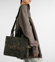 Marc Jacobs The Medium camouflage tote bag