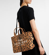 Marc Jacobs The Medium cheetah-print tote bag