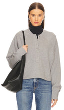 Marissa Webb So Uptight Henley Sweatshirt in Grey - Marissa Webb - So Uptight Henley - Sweat-shirt gris - Marissa Webb So Uptight 灰色亨利衫 - Marissa Webb „So Uptight“ Henley-Sweatshirt in Grau - Marissa Webb So Uptight 헨리 스웻셔츠그레이 색상 - Felpa Henley Marissa Webb So Uptight in grigio