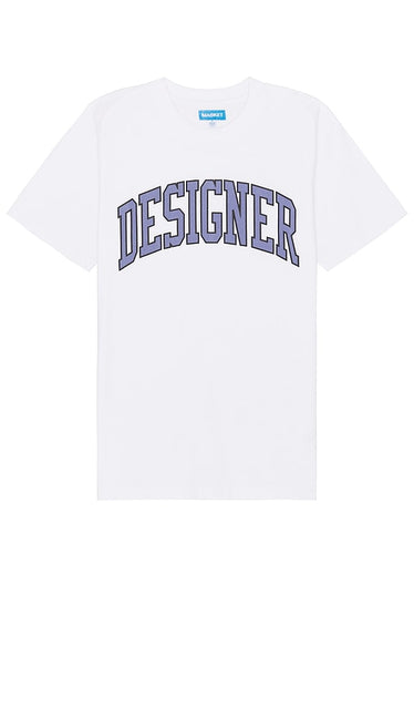 Market Designer Arc T-shirt in White - T-shirt Arc de créateur de marché en blanc - Market Designer 白色圆弧 T 恤 - Market Designer Arc T-Shirt in Weiß - Market Designer 아크 티셔츠 화이트 색상 - T-shirt Arc del designer di mercato in bianco