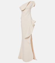 Maticevski Provenance ruffled one-shoulder gown. Maticevski Provenance 褶皱单肩礼服