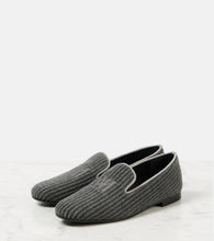 Max Mara Logo embroidered velvet corduroy loafers