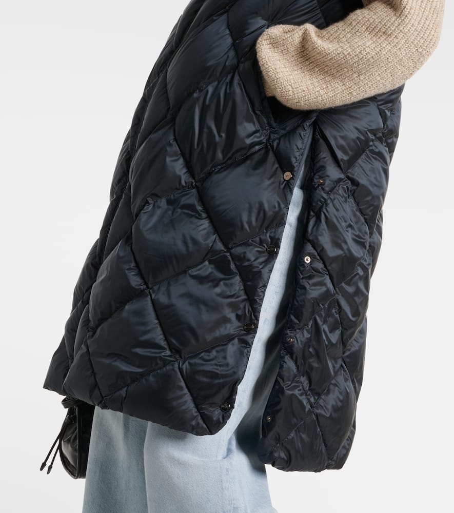 Max Mara The Cube Tregil quilted down vest