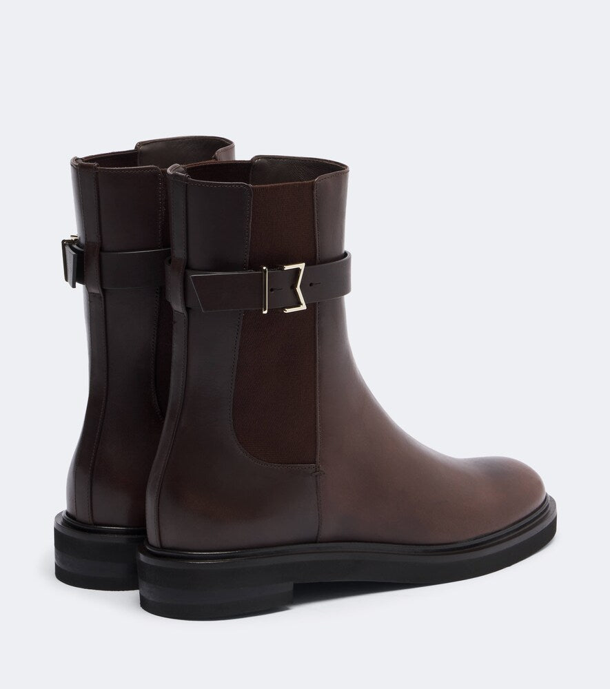 Max Mara Leather ankle boots in Brown - Flat Boots