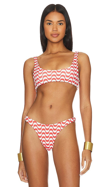 Mello The Label Sport Bikini Top in Red - Haut de bikini sport Mello The Label en rouge - Mello The Label 红色运动比基尼上衣 - Mello The Label Sport-Bikinioberteil in Rot - Mello The Label 스포츠 비키니 탑 레드 색상 - Top bikini sportivo Mello The Label in rosso