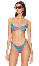 Mello The Label Underwire Bikini Top in Blue - Haut de bikini à armatures Mello The Label en bleu - Mello The Label 蓝色钢托比基尼上衣 - Mello The Label Bügel-Bikinioberteil in Blau - Mello The Label 언더와이어 비키니 탑 블루 색상 - Top bikini con ferretto Mello The Label in blu