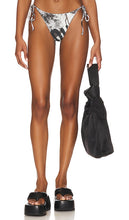 Miaou Kauai Bikini Bottom in Black - Bas de bikini Miaou Kauai en noir - Miaou Kauai 黑色比基尼泳裤 - Miaou Kauai Bikinihose in Schwarz - Miaou Kauai 비키니 하의 블랙 색상 - Slip bikini Miaou Kauai in nero