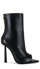 Michael Costello x REVOLVE Delilah Peep Toe Bootie in Black - Michael Costello x REVOLVE Delilah Peep Toe Bootie en Noir - Michael Costello x REVOLVE Delilah 黑色露趾短靴 - Michael Costello x REVOLVE Delilah Peep Toe Bootie in Schwarz - Michael Costello x REVOLVE Delilah 핍 토 부티 블랙 색상 - Stivaletto spuntato Michael Costello x REVOLVE Delilah in nero