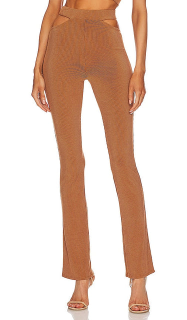 Michael Costello x REVOLVE Winona Pant in Brown - Pantalon Michael Costello x REVOLVE Winona en Marron - Michael Costello x REVOLVE Winona 棕色长裤 - Michael Costello x REVOLVE Winona Hose in Braun - Michael Costello x REVOLVE Winona 팬츠 브라운 색상 - Pantaloni Michael Costello x REVOLVE Winona in marrone