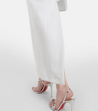Miss Sohee Embellished gown