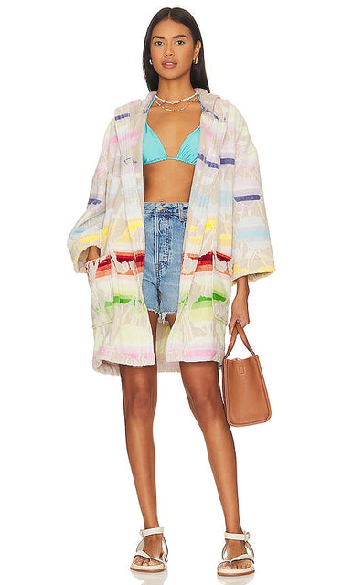 Missoni Home Carin Hooded Bathrobe in Light Grey - Missoni Home Peignoir à capuche Carin en gris clair - Missoni Home Carin 浅灰色连帽浴袍 - Missoni Home Carin Kapuzenbademantel in Hellgrau - Missoni Home 카린 후드 목욕가운 라이트 그레이 색상 - Accappatoio con cappuccio Missoni Home Carin in grigio chiaro