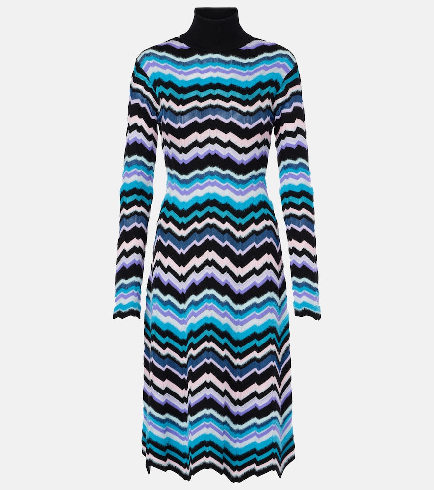 Missoni Zigzag knitted turtleneck midi dress. Missoni 之字形针织高领中长连衣裙
