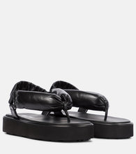 Miu Miu Leather thong sandals - Miu Miu 皮革人字拖