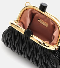 Miu Miu Miu Belle Mini matelass√É¬© leather clutch