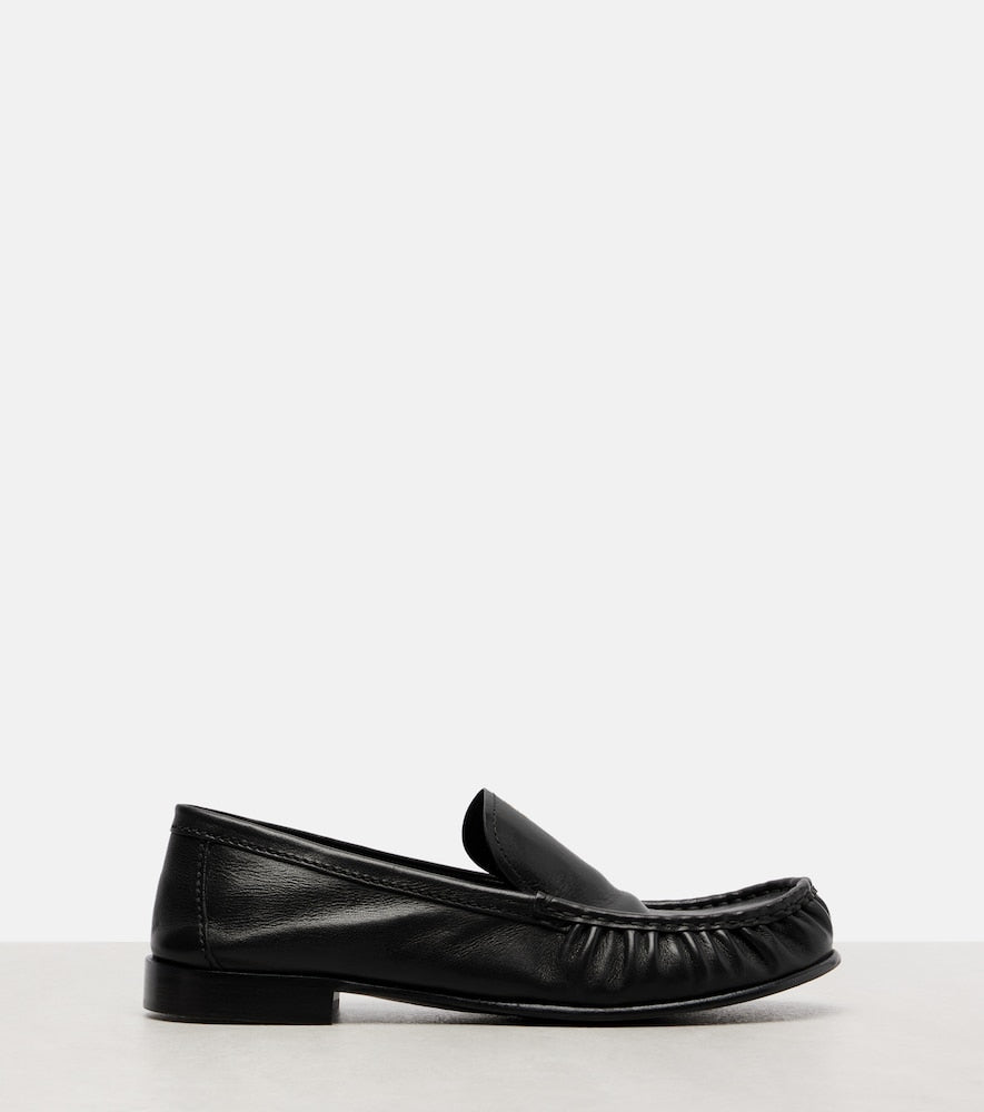 Miu Miu Logo leather loafers (Black) - Loafers