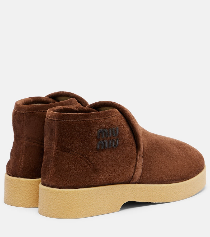 Miu Miu Shearling-lined suede boots - Brown Flat Boots