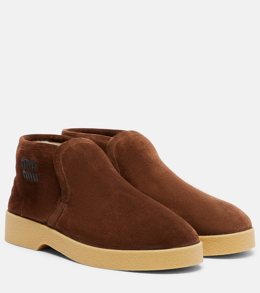 Miu Miu Shearling-lined suede boots - Brown Flat Boots