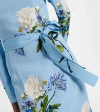 Monique Lhuillier Floral crêpe gown