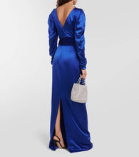 Monique Lhuillier Silk satin gown