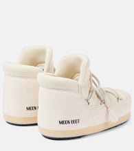 Moon Boot EVX snow boots