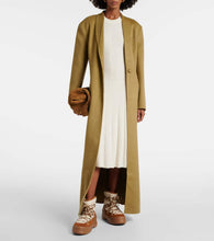 Moon Boot Luna Low shearling and suede snow boots