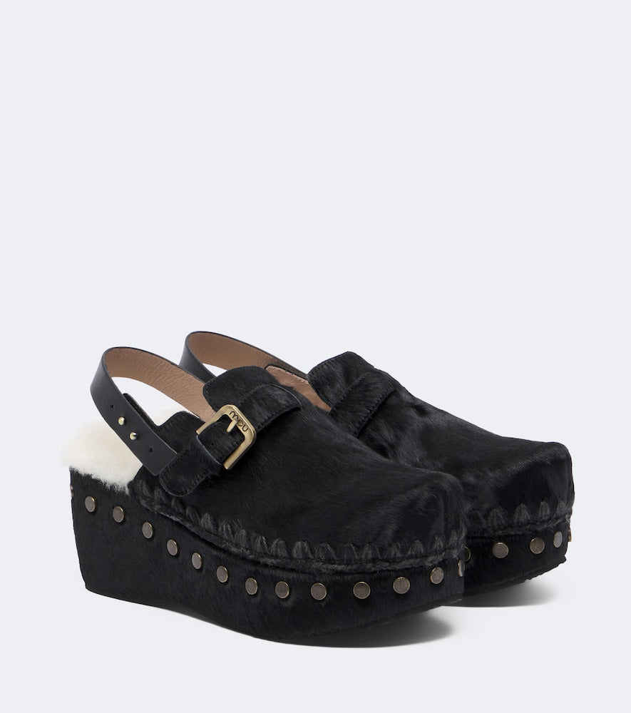 Mou Shearling-lined calf hair clogs in Black - Mid Heel Pumps