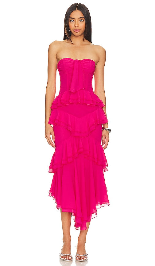 NBD Sarita Gown in Fuchsia - Robe Sarita NBD en fuchsia - NBD 紫红色 Sarita 礼服 - NBD Sarita-Kleid in Fuchsia - NBD 퓨샤 소재의 Sarita 가운 - Abito Sarita NBD in fucsia